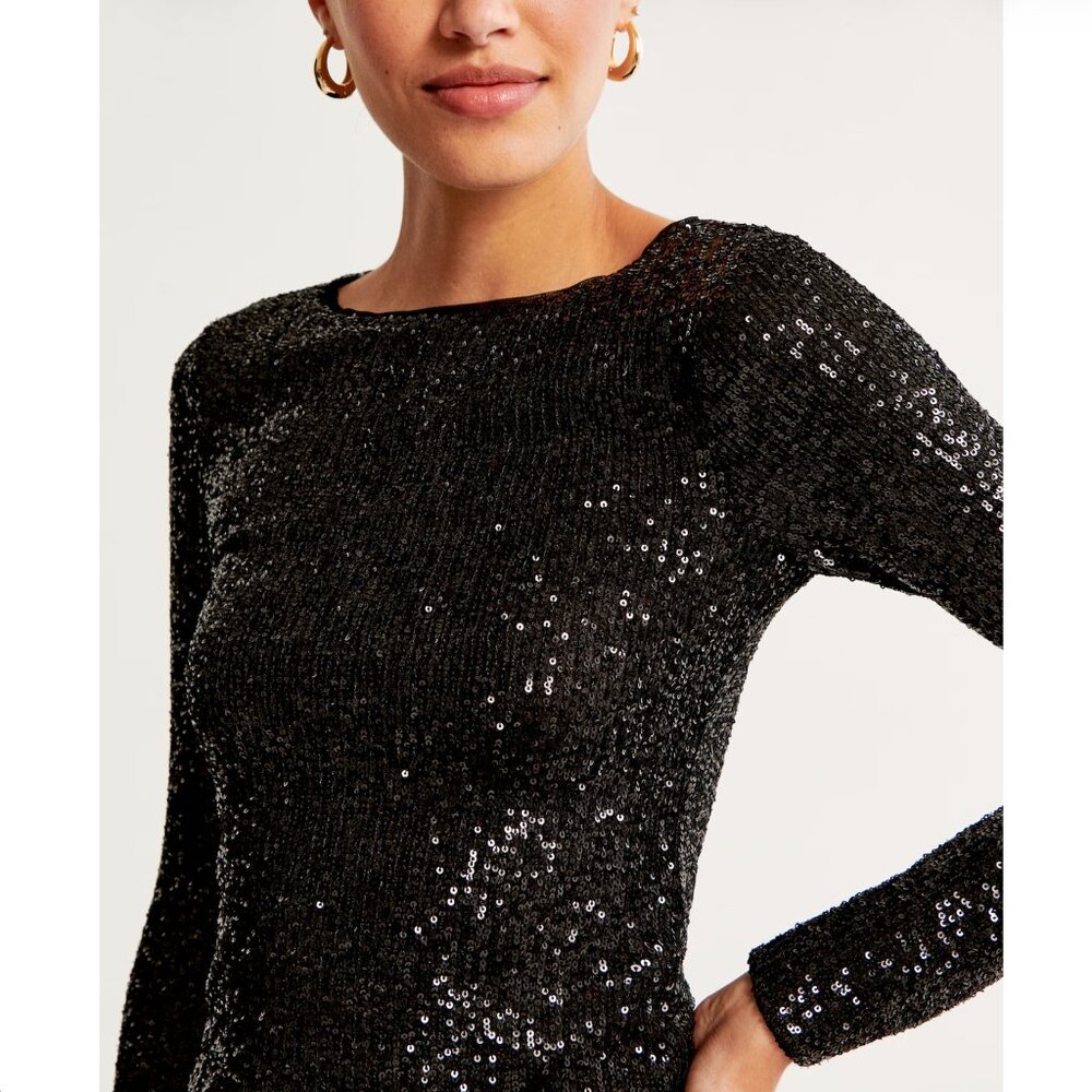 Abercrombie & Fitch Long-Sleeve Sequin Boatneck Top in Black- S